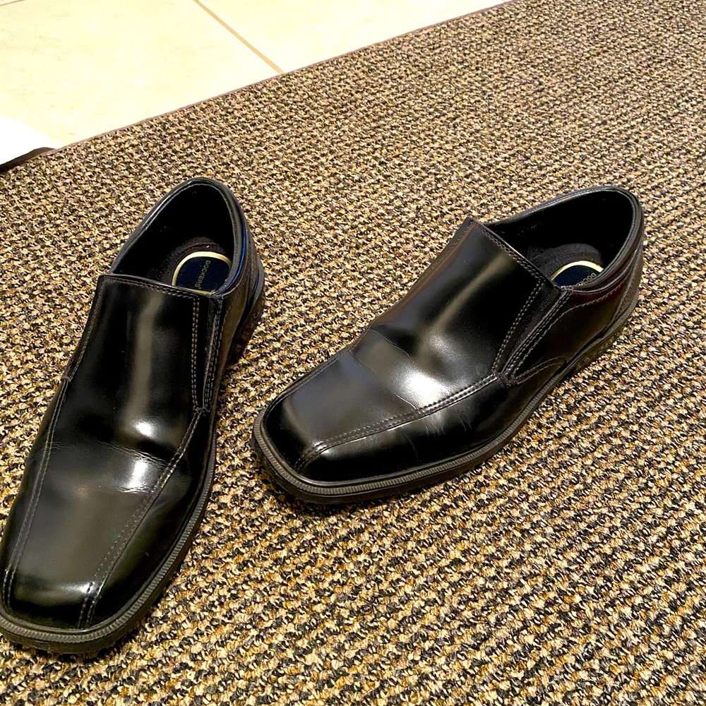 Men’s dress shoes
